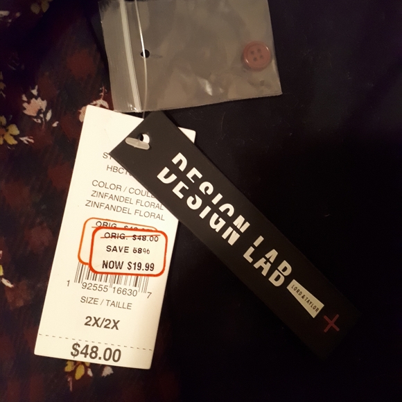 Shear plaid floral sleeveless button up - Picture 2 of 3